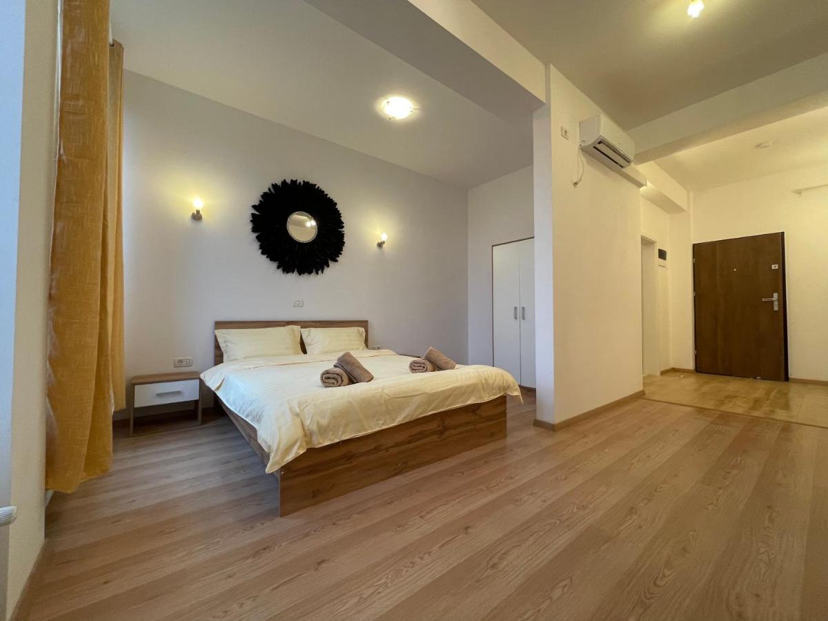 New Central Nr1 Self Checkin Oldcity Center Paid Parking With Lift Timisoara Exterior photo