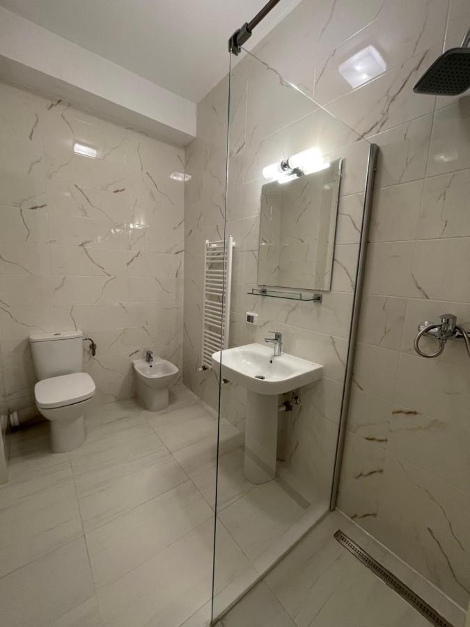 New Central Nr1 Self Checkin Oldcity Center Paid Parking With Lift Timisoara Exterior photo
