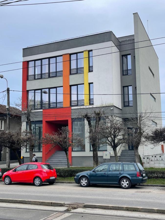 New Central Nr1 Self Checkin Oldcity Center Paid Parking With Lift Timisoara Exterior photo